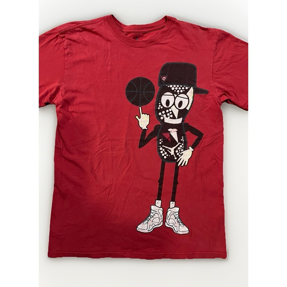 Nike Air Jordan Peanut With Basketball T Shirt size LG Retro Sneaker‎ Tee